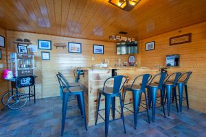 5 Lakes Lodge-2